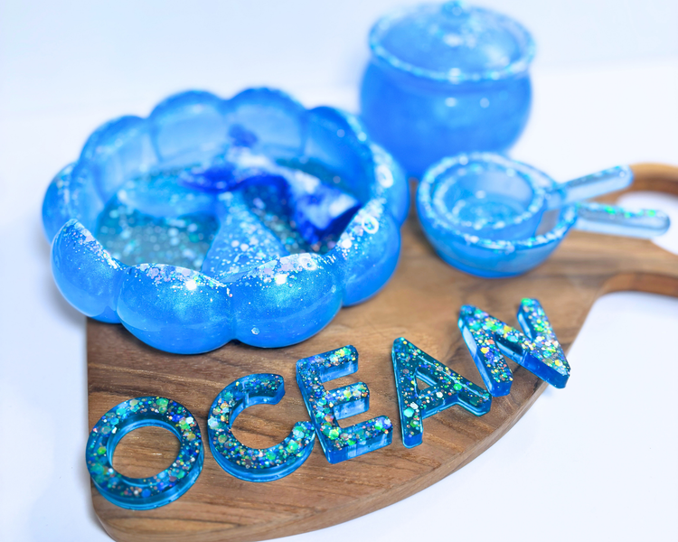 Resin Sensory Play
