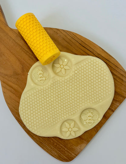 Bee & Honeycomb Texture Roller
