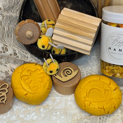Buzzy & Flutter Garden Play Dough Stamps