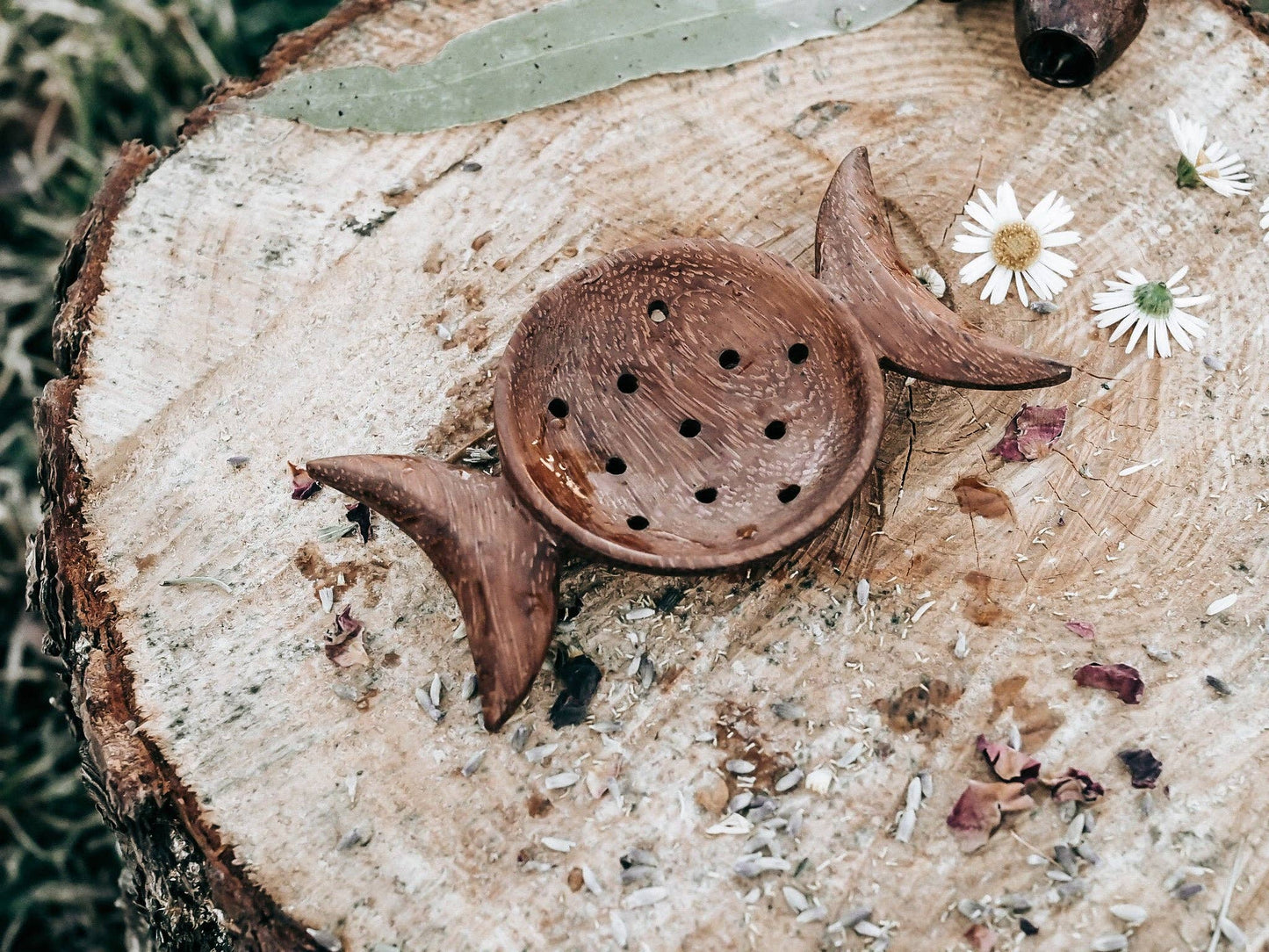 CRESCENT MOON STRAINER