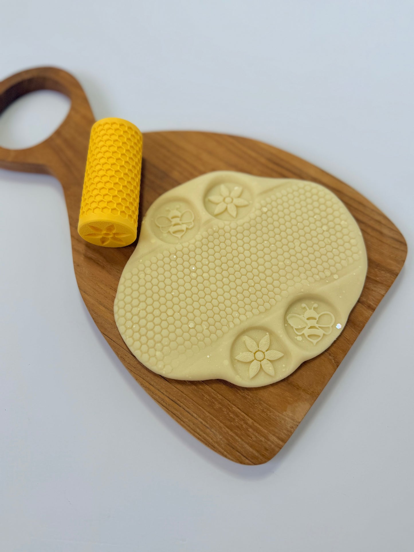 Bee & Honeycomb Texture Roller